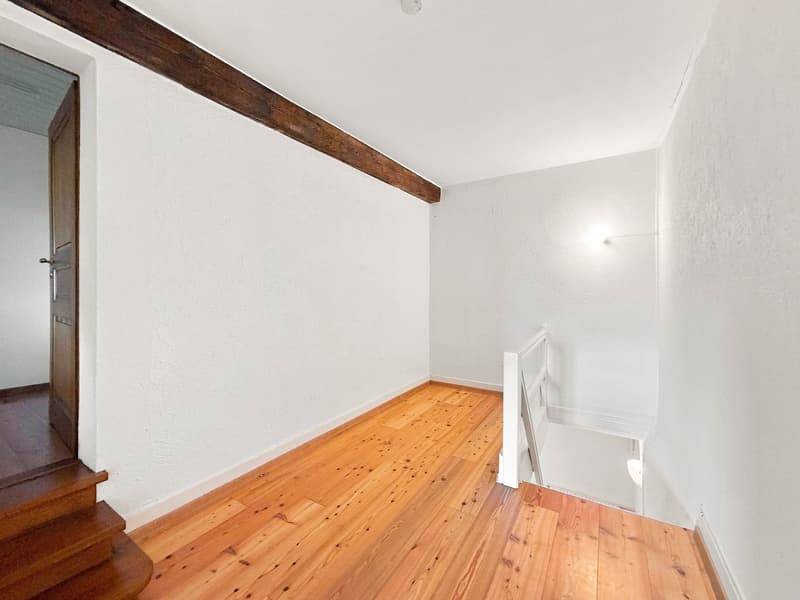 Spacieux appartement 5 pièces en duplex à Confignon (11)