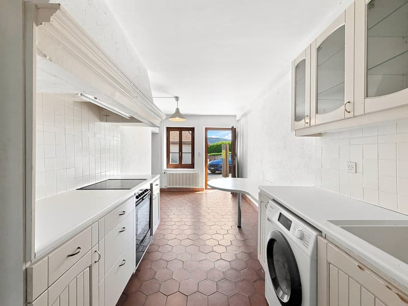 Spacieux appartement 5 pièces en duplex à Confignon (5)