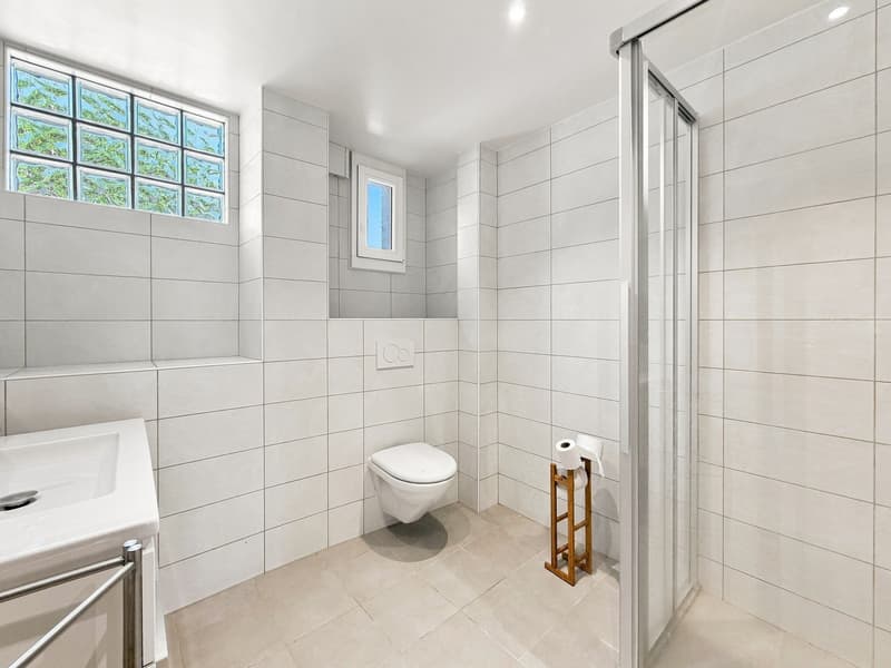 Spacieux appartement 5 pièces en duplex à Confignon (9)