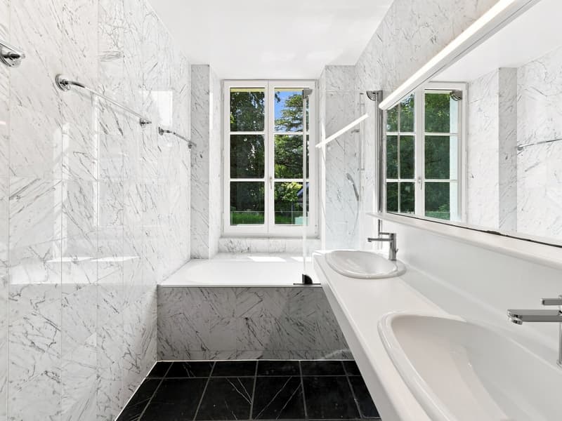 Spacieux appartement de 6.5 pièces avec charme et caractère à Chambésy (19)