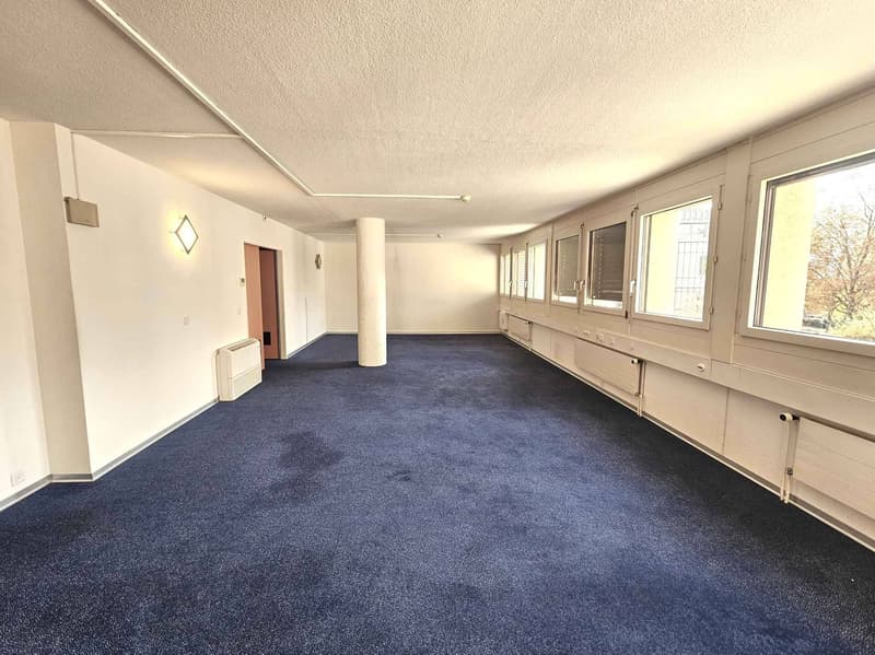 Verkaufsfläche von etwa 80 m2, hell und funktional (3)
