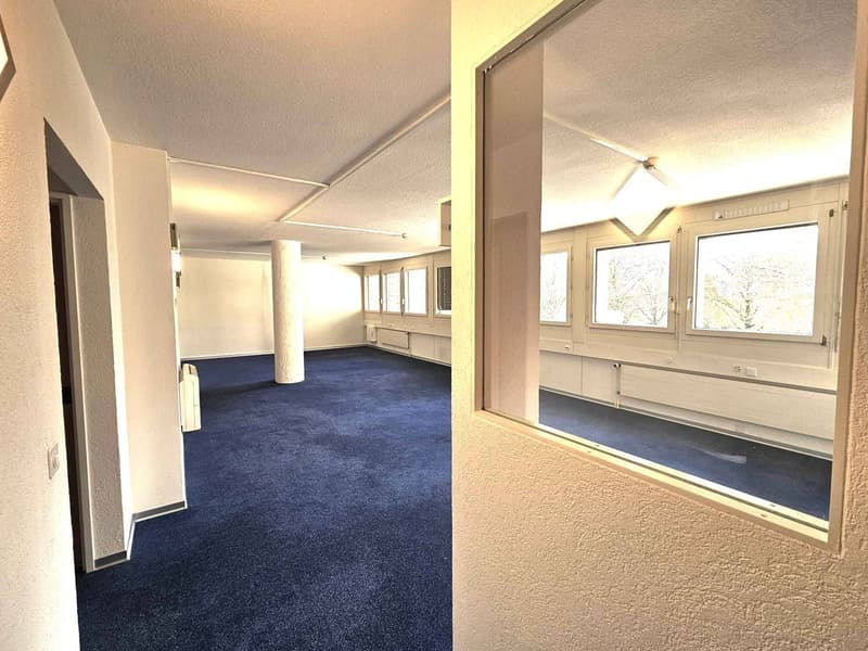 Verkaufsfläche von etwa 80 m2, hell und funktional (6)