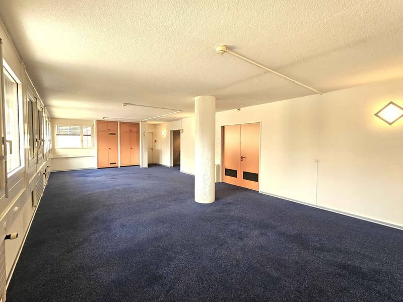 Verkaufsfläche von etwa 80 m2, hell und funktional (5)