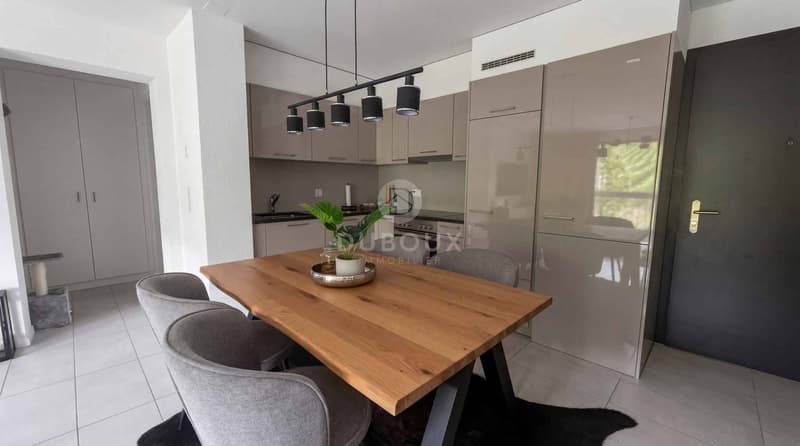 Wohnung mit 2.5 Zimmern (3)