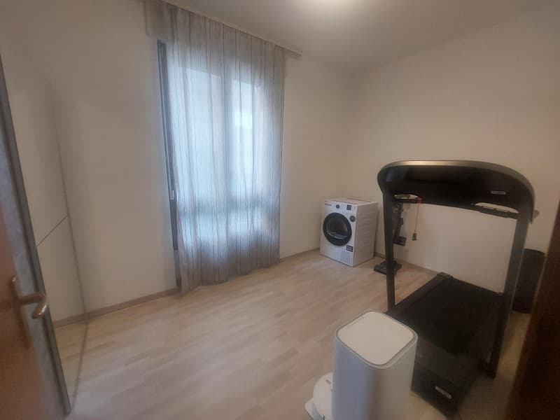Lugano : Appartement 3.5 pièces lumineux avec vue sur le lac et la ville de Lugano (9)