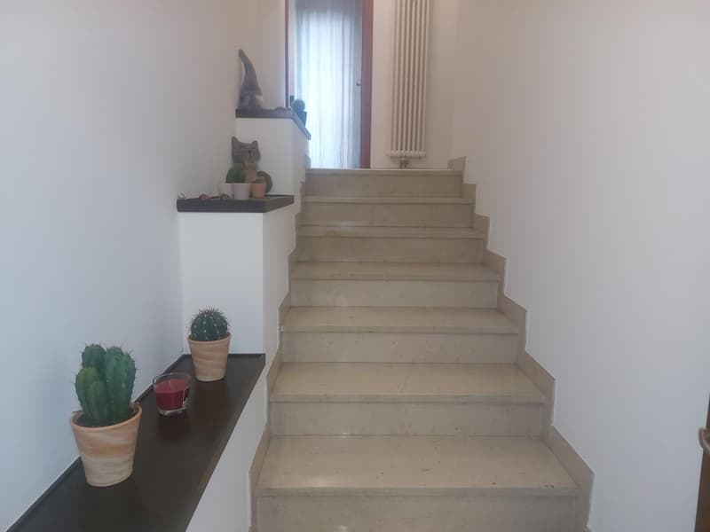 Lugano : Appartement 3.5 pièces lumineux avec vue sur le lac et la ville de Lugano (10)