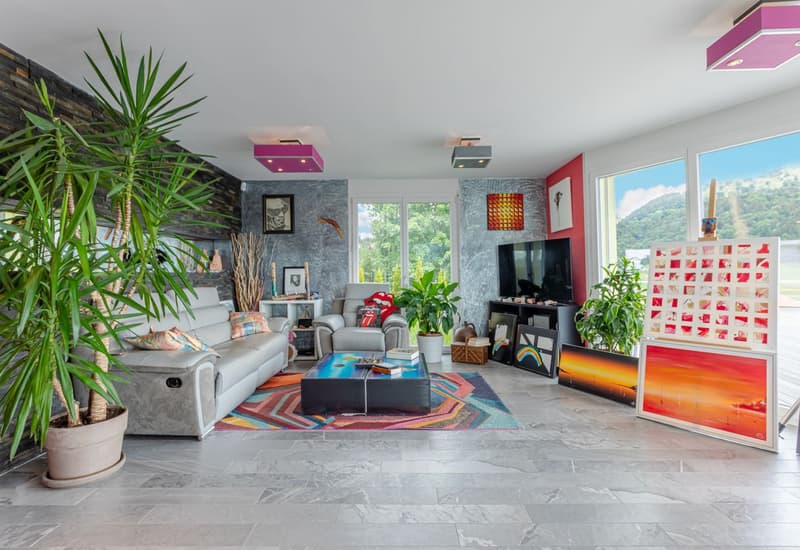 Villa de 5.5 pièces : Elégance contemporaine et panorama d'exception ! (3)