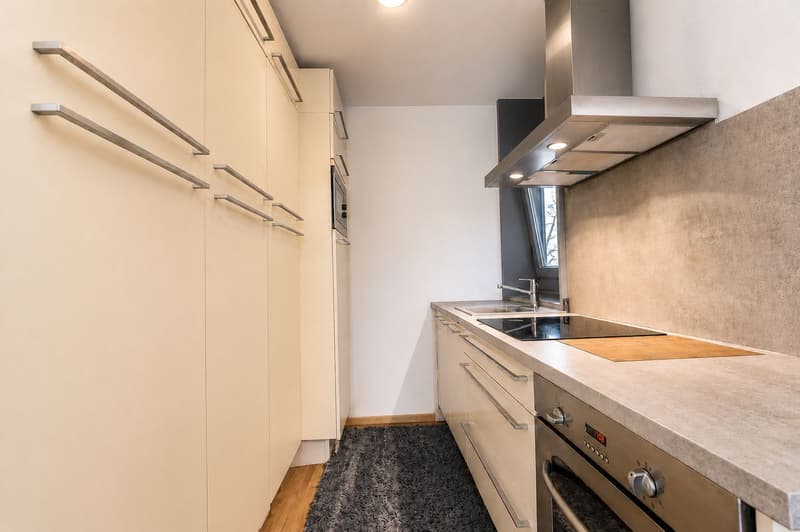 Appartamento di 3.5 locali: Uno spirito di villaggio alle porte del centro città (3)