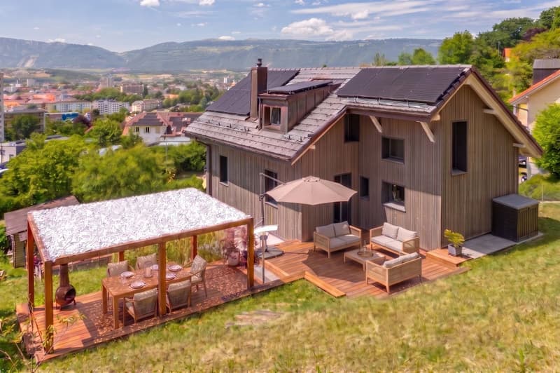 Élégante propriété familiale avec vue dégagée sur le Jura (11)