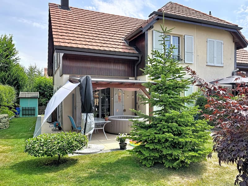 House - Semi-Detached Villa with 4.5 Rooms - Chézard-St-Martin (1)