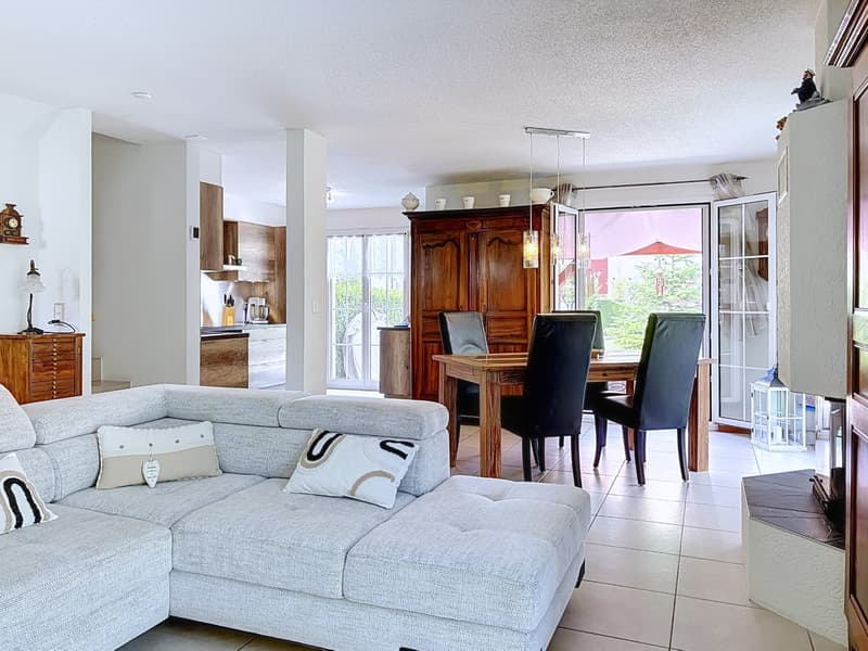House - Semi-Detached Villa with 4.5 Rooms - Chézard-St-Martin (7)