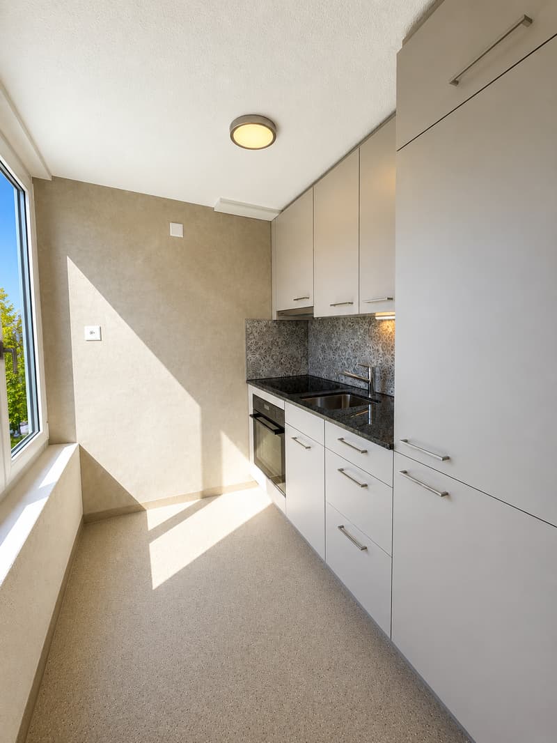 CENTRALLY LOCATED, PRACTICAL GOOD CONDITION (NEW KITCHEN) (1)