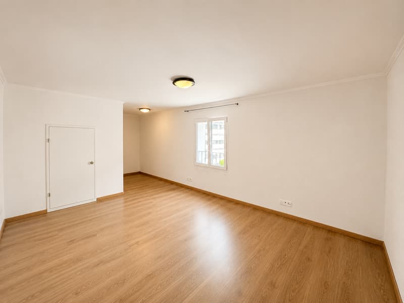 Exklusive Attika-Maisonette mit Panorama-Aussicht in bester Lage von Stansstad (11)