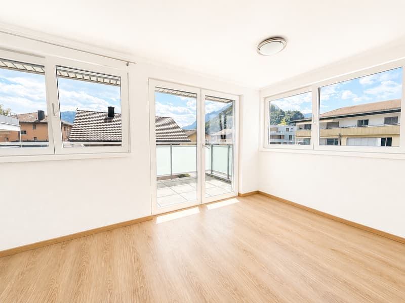 Exklusive Attika-Maisonette mit Panorama-Aussicht in bester Lage von Stansstad (6)