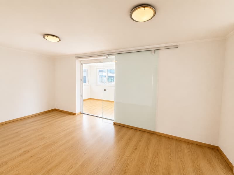 Exklusive Attika-Maisonette mit Panorama-Aussicht in bester Lage von Stansstad (12)