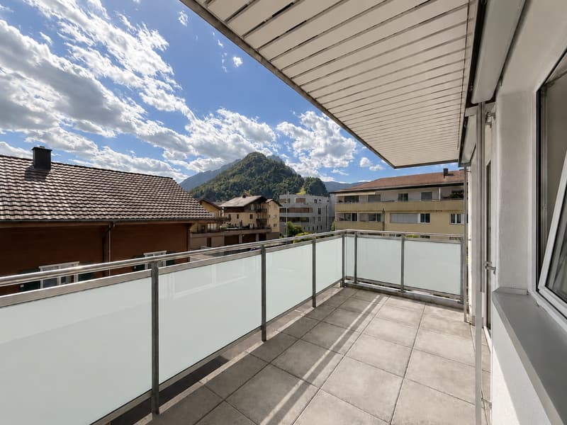 Exklusive Attika-Maisonette mit Panorama-Aussicht in bester Lage von Stansstad (5)