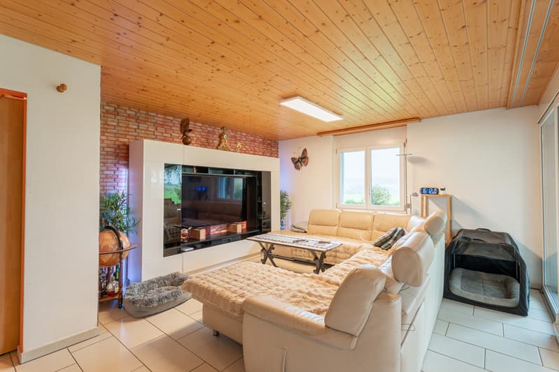 Charming bungalow with spacious garden (2)