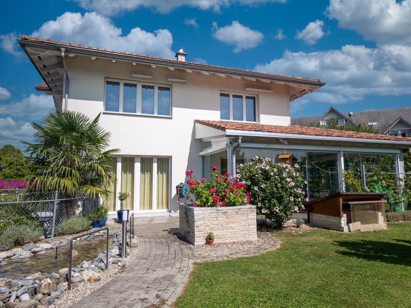 Mediterranes Flair - familienfreundliche, grosszügige Liegenschaft (7)
