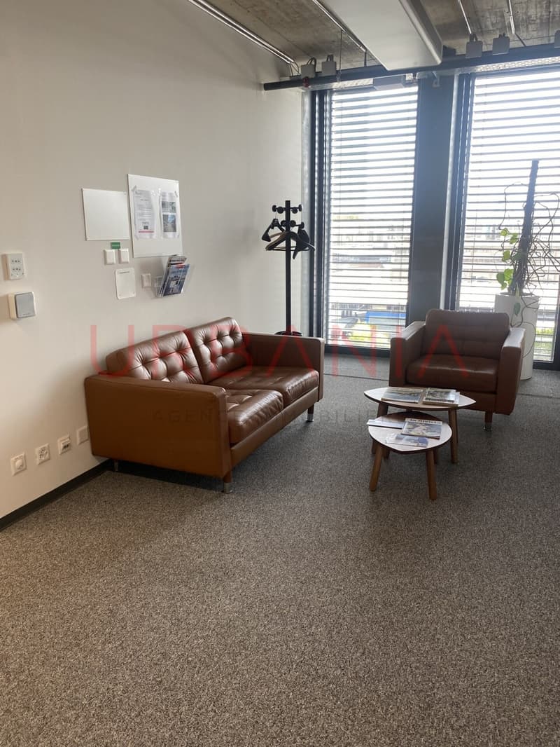OPPORTUNITE UNIQUE-BUREAUX DE 477 M2 A PONT-ROUGE (3)