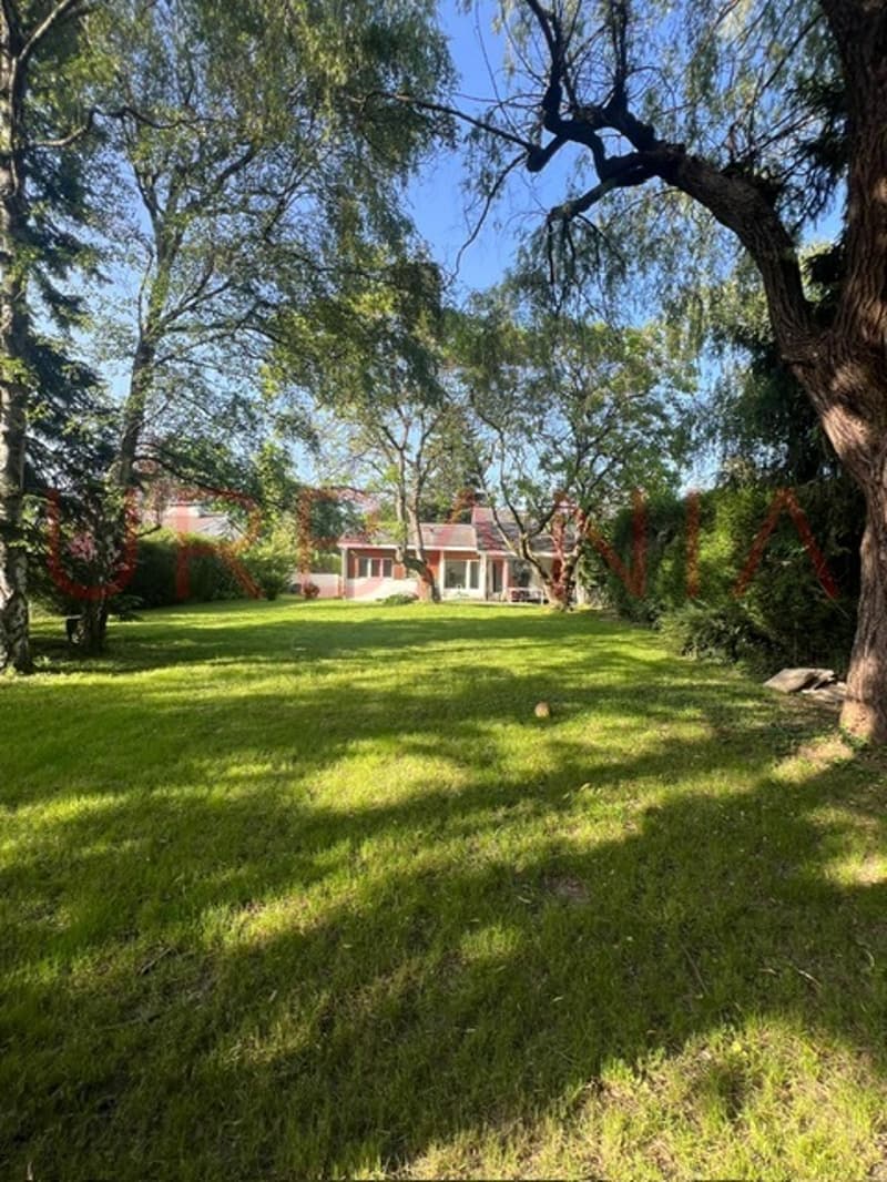À LOUER - Charmante maison individuelle avec magnifique jardin (1)
