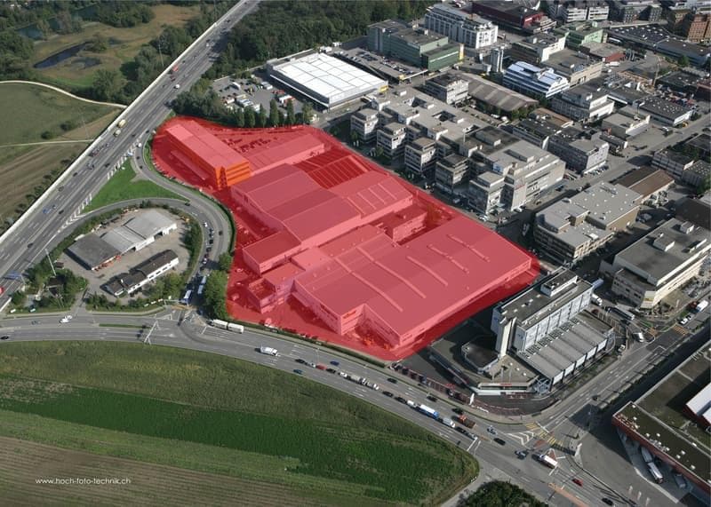 Espace de bureau spacieux à louer à Dietikon (6)