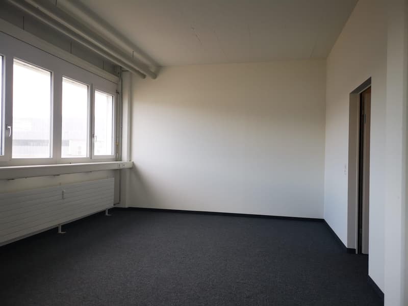 Expanded office in top location (5)