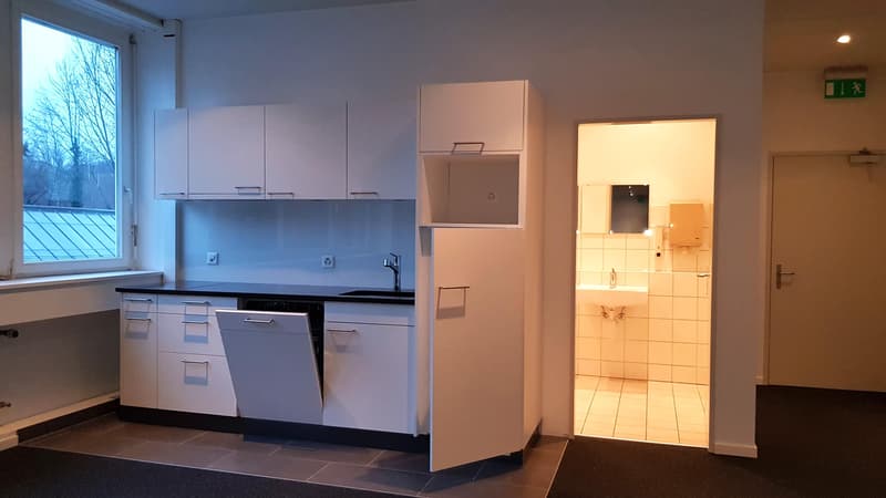 Helle Büroräumlichkeit in Füllinsdorf (4)