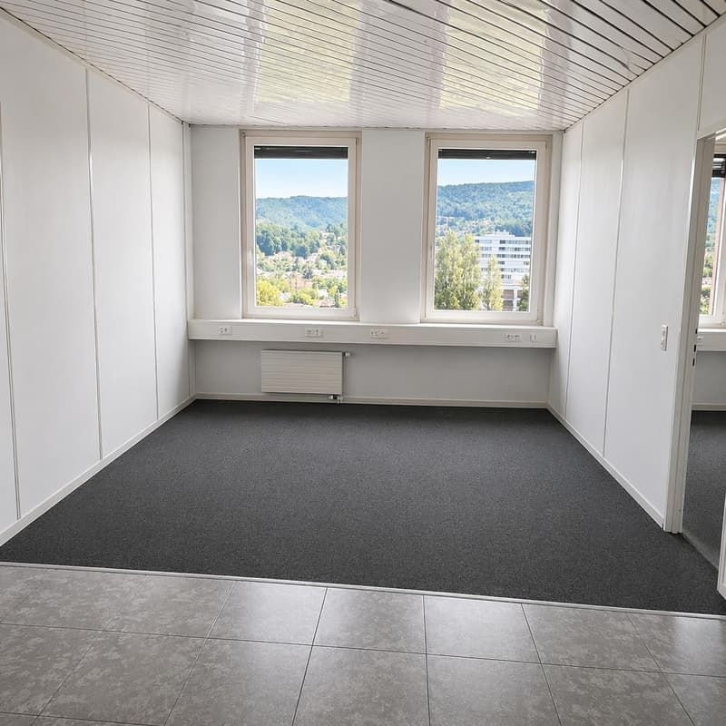 Grosszügige Bürofläche im 2. OG an zentraler Lage in Reinach (BL) (5)