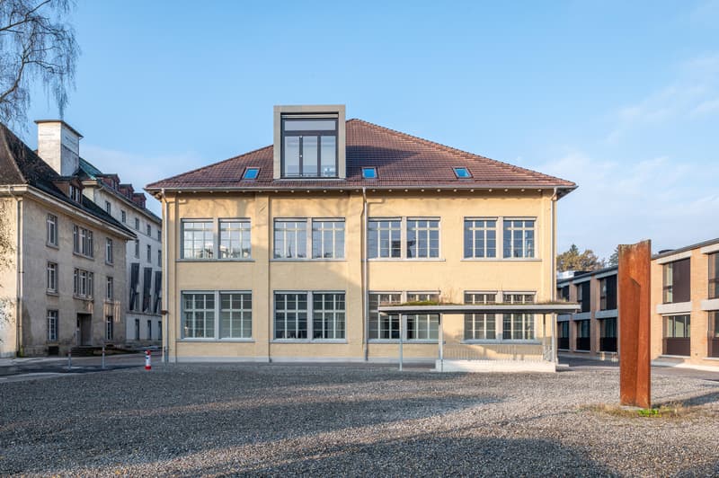 Appartement loft avec caractère directement sur la zone de loisirs (1)