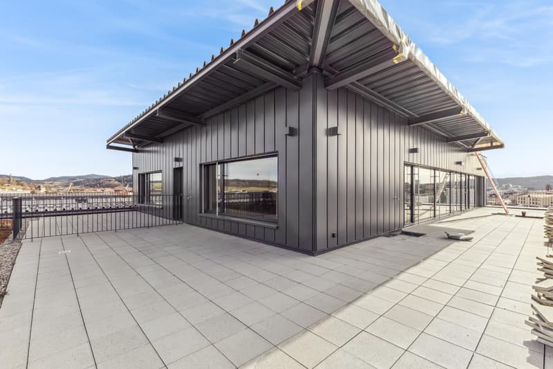 Attractive office space with private rooftop terrace (3)