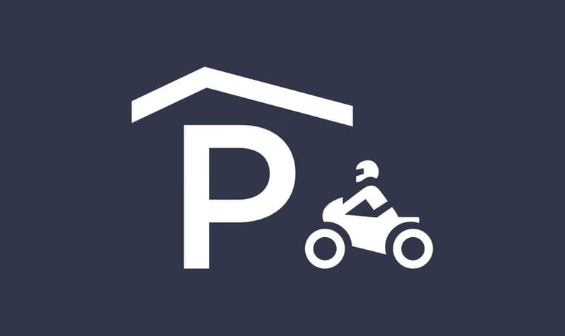 Motorradplatz - Der perfekte Platz für Ihr Zweirad! (1)