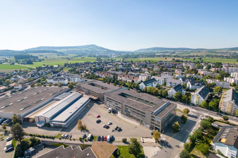 Aussenparkplatz in Niederhasli mieten - befristet bis 28.02.2027 (1)