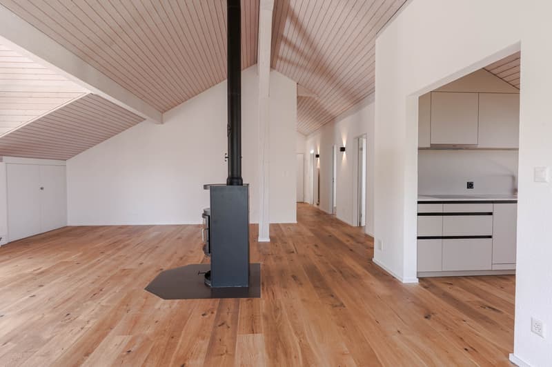 Helle Dachwohnung mit Seesicht (7)