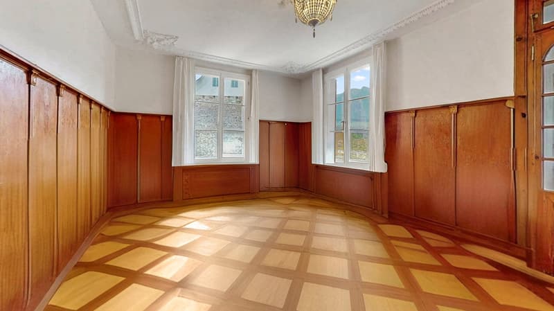 Wohnen mit Geschichte – stilvolle Villa im Herzen von Sarnen (10)