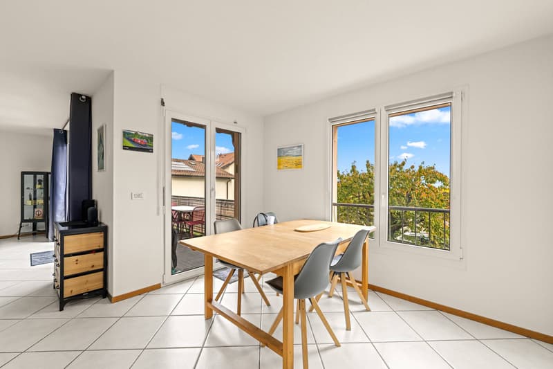 Spacious 4.5-room apartment with unobstructed view (3)