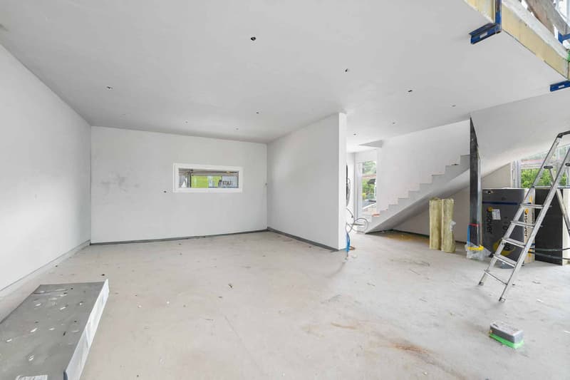 Contemporary new exceptional villa comprising two independent apartments (13)
