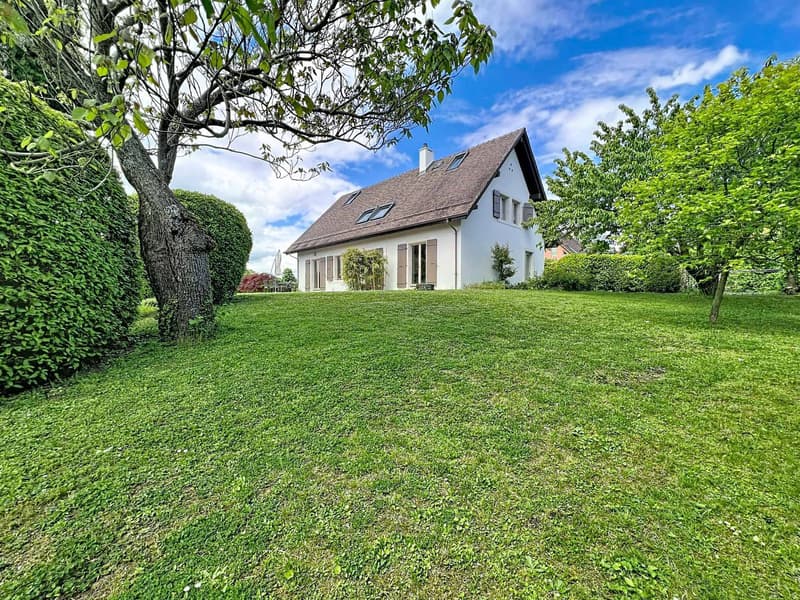Schönes renoviertes Haus mit 5 Zimmern - Großer Garten (1)
