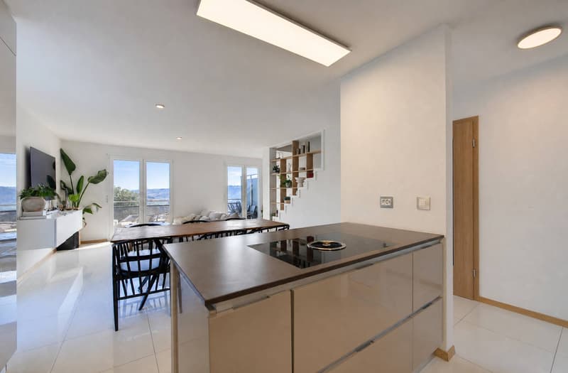 Semi-detached villa with 5.5 rooms and private garden space of 200m2 (3)