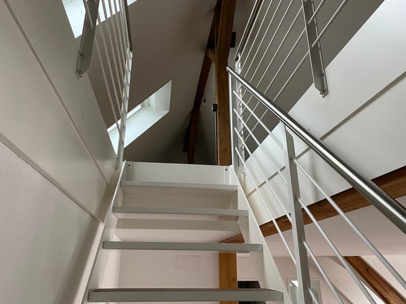 Appartamento mansardato di 5,5 locali elegante nel centro (2)