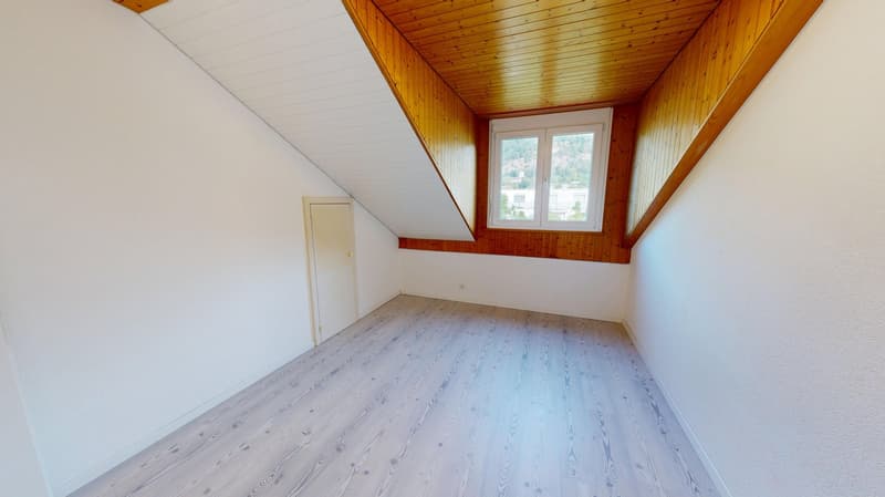 Grosszügige 4.5-Zimmer-Dachwohnung mit Charme in Pieterlen (12)