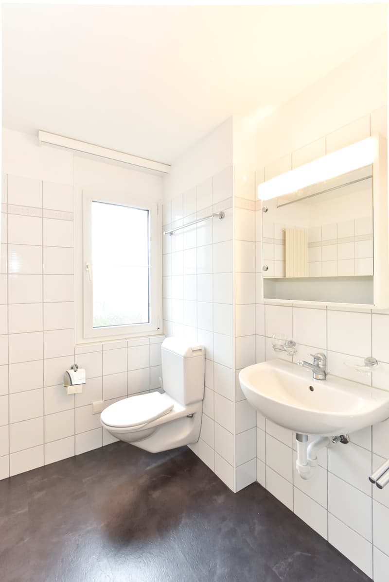 Badezimmer mit Badewanne (2)