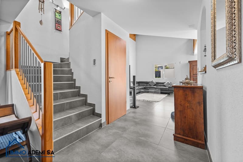 Spacious individual villa of 269 m² with 2 apartments, on a plot of 1'009 m² in Le Bouveret! (12)