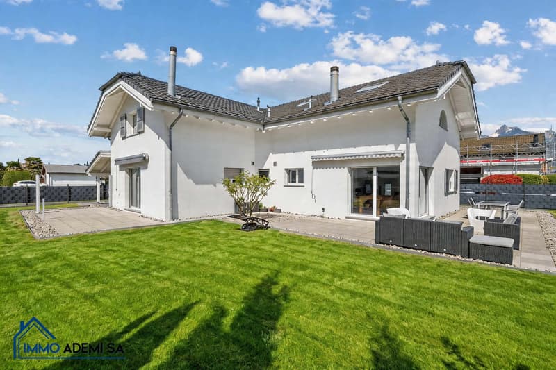Spacieuse villa individuelle de 269 m² avec 2 logements, sur une parcelle de 1'009 m² au Bouveret ! (5)