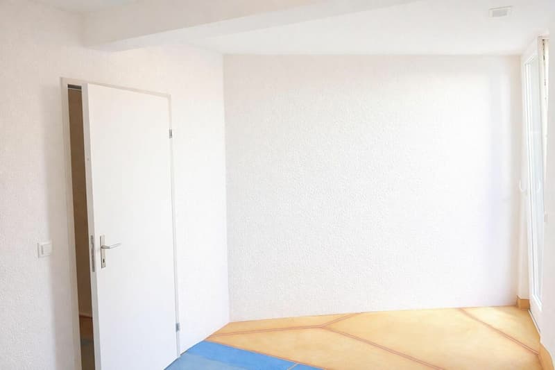 Appartement attractif avec espace de sièges ensoleillé (4)