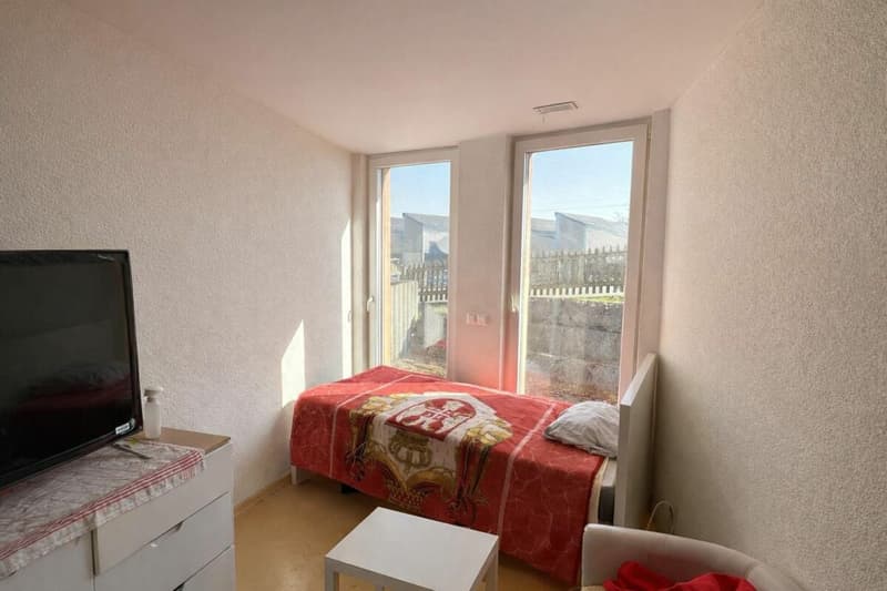 Appartement attractif avec espace de sièges ensoleillé (3)