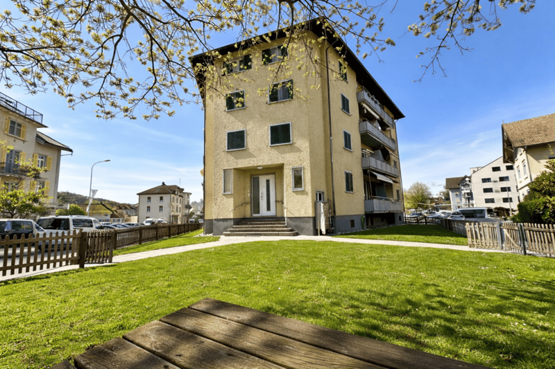 BRIGHT, COMPACT, CHARMING AND CENTRAL (6)