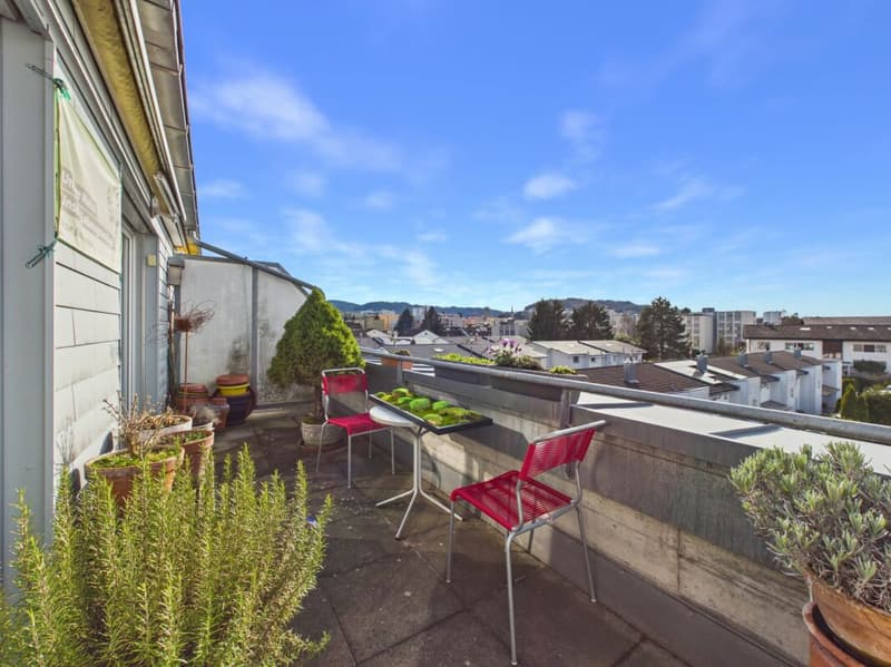MAISONETTE WITH BALCONY AND PANORAMIC VIEW (2)