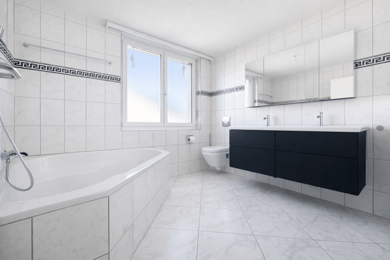 LUXUEUX ET ESPACIEUX AVEC BALCON ENSOLEILLÉ (5)