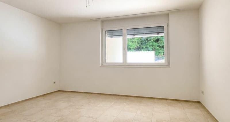 Premier occupant avec espace de sièges spacieux (3)