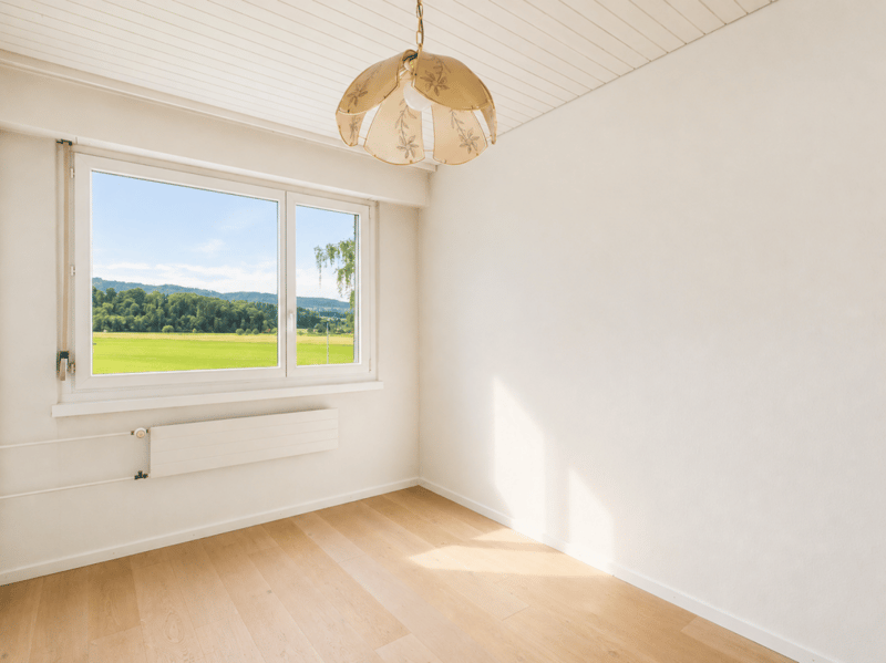 Sunny balcony with a far-reaching view into the green (5)